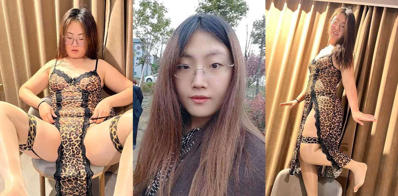 山东威海已婚少妇【刘莹】被调教成母狗，豹纹黑丝塞口球戴狗链，骚逼狂扣到喷水3P轮操到失神